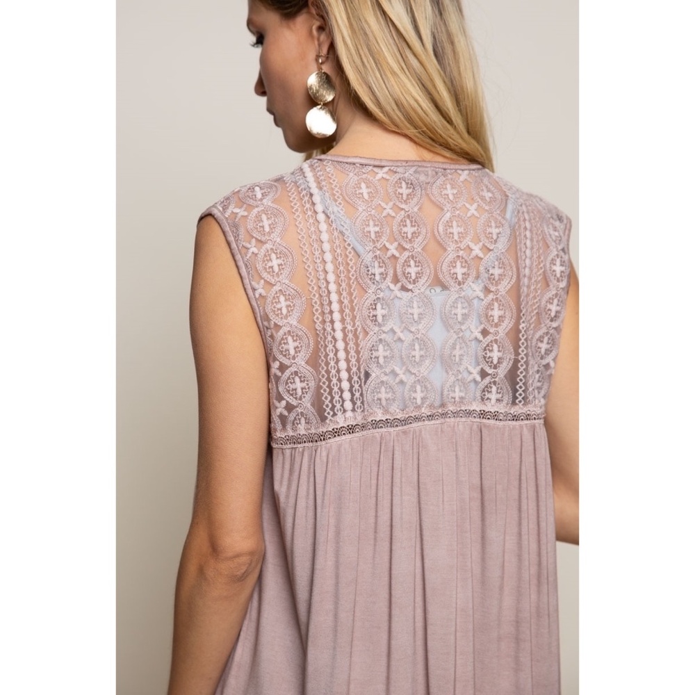 POL Washed Chocolate Brown Rayon & Lace Sleeveless Cardigan Vest - Picture 3 of 7